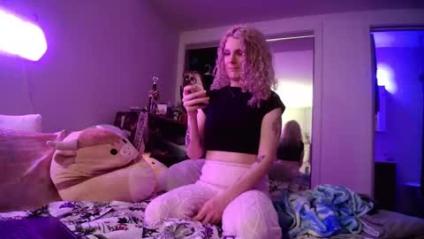 AstoriaLove online show from February 15, 2:58 am