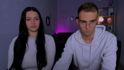 astren online show from October 14, 12:50 pm