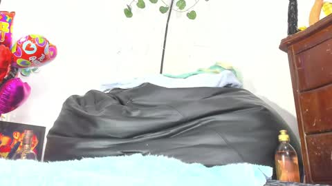 Snapshot of atenea16 chatting on December 7, 1:36 am ATENEA online show from December 7, 1:36 am