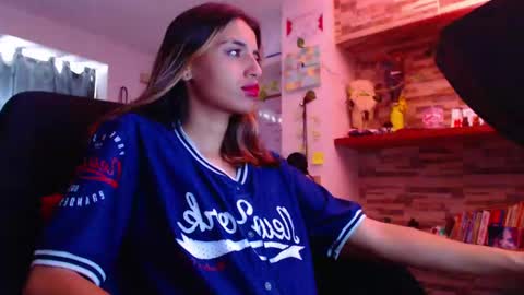 Atenea online show from February 21, 3:32 pm