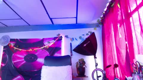 Atenea online show from September 16, 2:18 pm