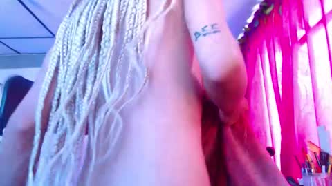 Atenea online show from September 23, 1:25 pm