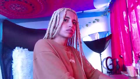 Atenea online show from October 3, 4:15 pm