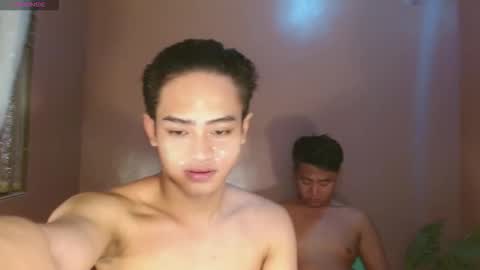 Snapshot of athisamoore chatting on September 17, 7:43 am athisamoore online show from September 17, 7:43 am