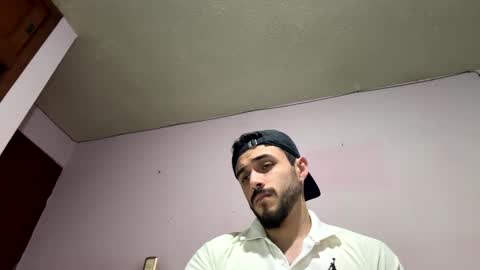 Snapshot of athlete_boy22 chatting on October 13, 1:27 am Atlas online show from October 13, 1:27 am