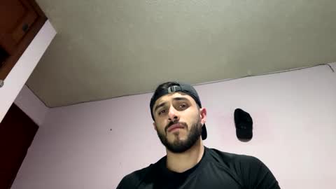 Snapshot of athlete_boy22 chatting on November 9, 9:40 am Atlas online show from November 9, 9:40 am