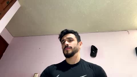 Snapshot of athlete_boy22 chatting on December 14, 7:18 pm Atlas online show from December 14, 7:18 pm