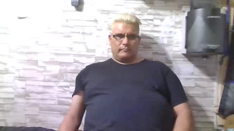 Snapshot of atr2424 chatting on February 3, 5:29 am A online show from February 3, 5:29 am