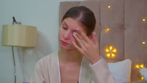 Audrey online show from December 24, 1:06 pm