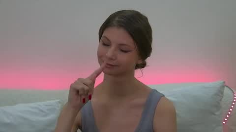 Audrey online show from February 25, 3:38 pm