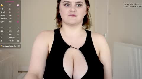 Audrey Jacq online show from September 11, 2:28 pm