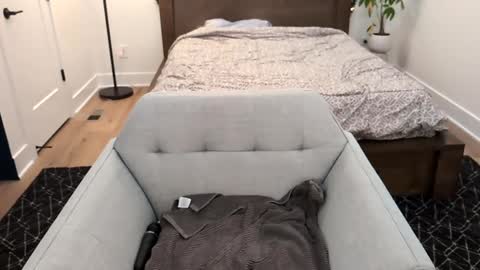 Miss Audrey online show from December 6, 8:51 pm