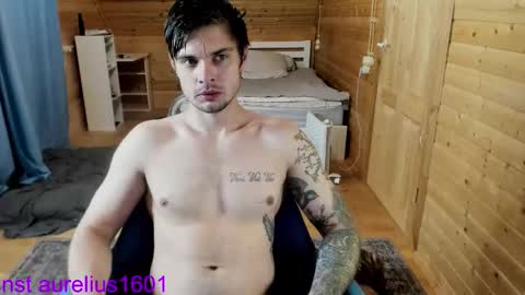 Snapshot of aurelius_x1 chatting on October 6, 8:50 pm Maks online show from October 6, 8:50 pm