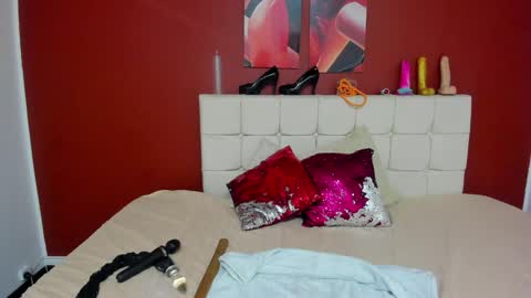 AURORA online show from January 25, 12:37 pm