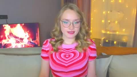 Kate online show from December 19, 7:18 pm