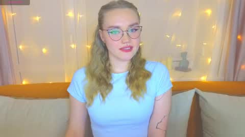 Kate online show from February 25, 6:53 pm