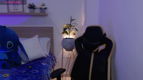 aurora_rodriguez online show from December 3, 12:16 pm