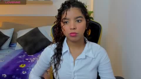 aurora_rodriguez online show from February 6, 12:16 pm