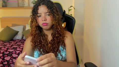 aurora_rodriguez online show from September 11, 12:27 pm