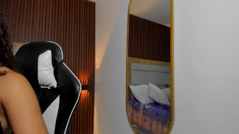 aurora_rodriguez online show from November 12, 12:38 pm