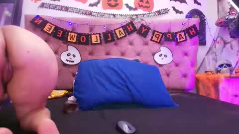 auroraa_miller online show from October 25, 12:02 pm