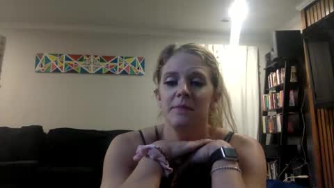 Snapshot of auroraandorion chatting on January 25, 5:29 am Aurora and Orion online show from January 25, 5:29 am