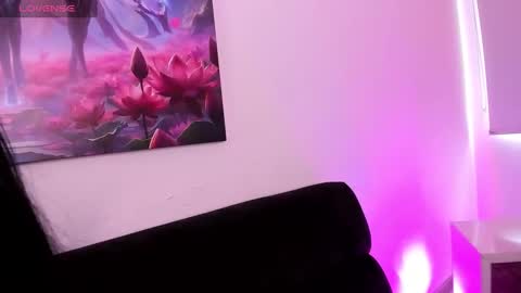 Snapshot of auroradiaz_ chatting on September 10, 9:15 pm Aurora Diaz online show from September 10, 9:15 pm