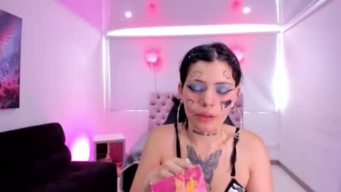 Snapshot of auroradiaz_ chatting on September 24, 7:39 pm Aurora Diaz online show from September 24, 7:39 pm