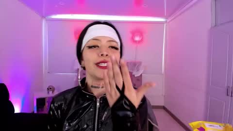 Snapshot of auroradiaz_ chatting on October 13, 6:19 pm Aurora Diaz online show from October 13, 6:19 pm