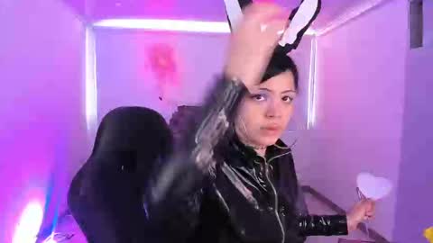 Snapshot of auroradiaz_ chatting on October 31, 7:37 pm Aurora Diaz online show from October 31, 7:37 pm