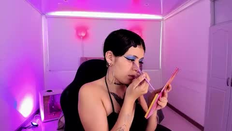 Snapshot of auroradiaz_ chatting on November 6, 7:37 pm Aurora Diaz online show from November 6, 7:37 pm