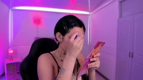 Snapshot of auroradiaz_ chatting on November 13, 7:35 pm Aurora Diaz online show from November 13, 7:35 pm