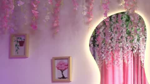 aurora online show from November 14, 6:50 pm