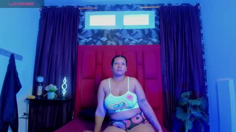 auroreadams online show from November 17, 2:12 pm