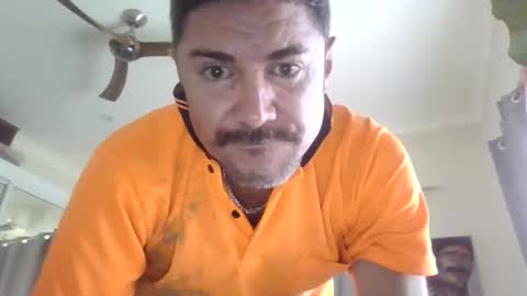 aussiemandon962425 online show from December 18, 1:11 am