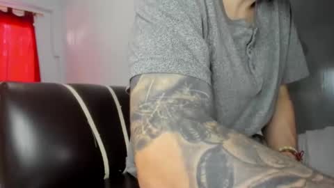 austin1119a online show from January 11, 6:33 pm