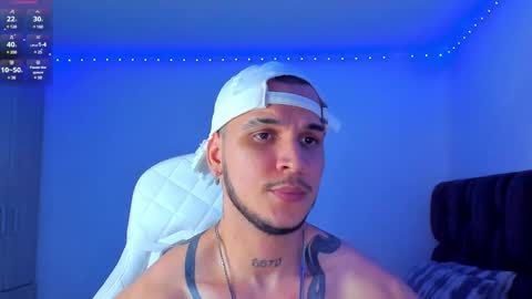 A online show from December 24, 10:39 pm