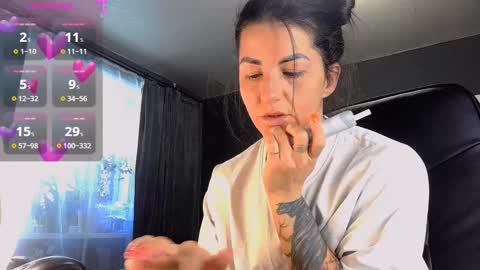 Ava online show from February 27, 11:20 am