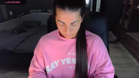 Ava online show from October 1, 11:16 am