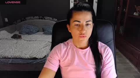 Ava online show from November 27, 2:41 pm