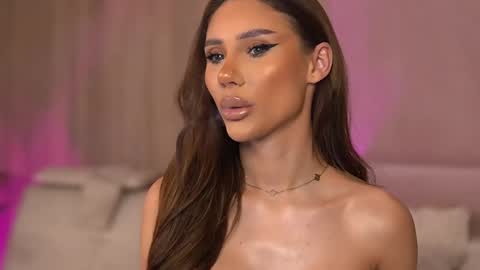 Ava online show from February 5, 11:17 pm