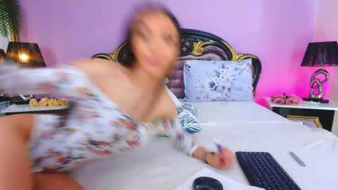 Snapshot of avaaaddamss chatting on November 14, 10:14 am avaaaddamss online show from November 14, 10:14 am