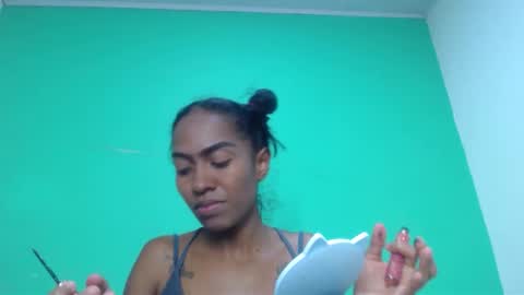 avalericherrycm101 online show from November 12, 11:25 pm