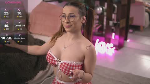 AvaReed online show from February 5, 8:11 am