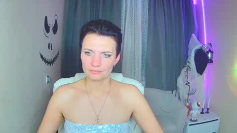 avasaturnian online show from October 29, 2:30 pm