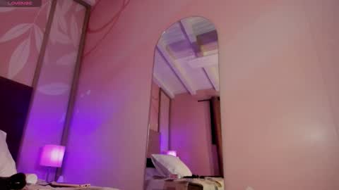 avawhiite online show from September 22, 4:58 am