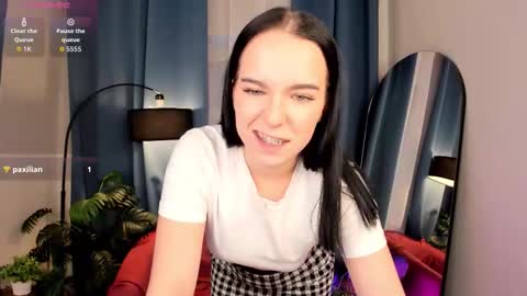 Snapshot of avelyne_ chatting on October 14, 2:07 pm Avelyne online show from October 14, 2:07 pm