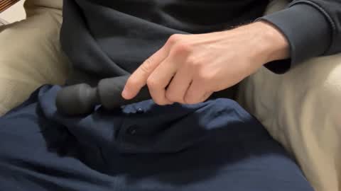 Snapshot of averageddaniel chatting on October 5, 8:18 pm averageddaniel online show from October 5, 8:18 pm