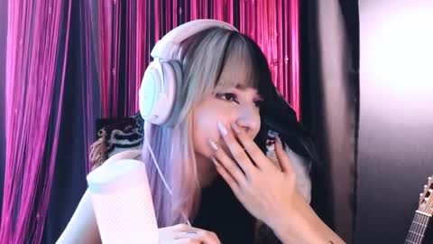 Avriel online show from September 11, 5:07 am