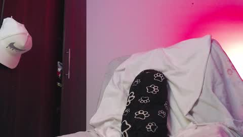 Independiente Model online show from October 23, 9:24 pm